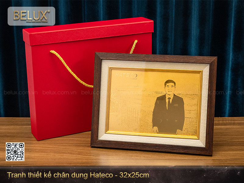 Tranh thiết kế chân dung Hateco mạ vàng kt 32x25cm&nbsp;